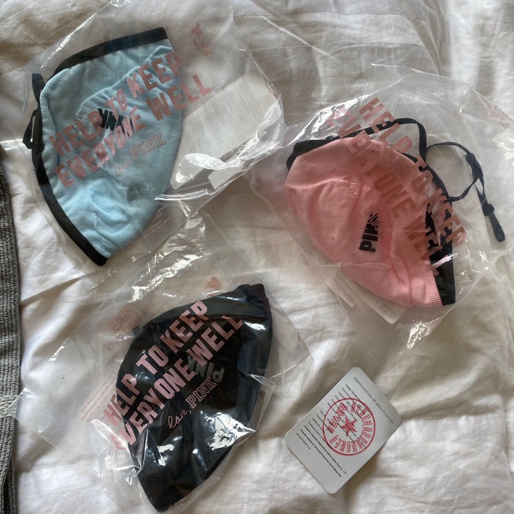 3 PINK masks NWT